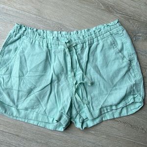 Linen shorts